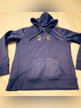 Under Armour Womens Purple Pullover Hoodie Medium Silver Studded Logo